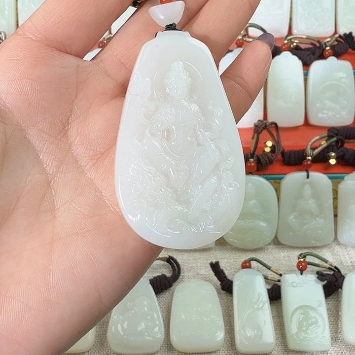 和田玉（糖玉）未镶嵌颈饰