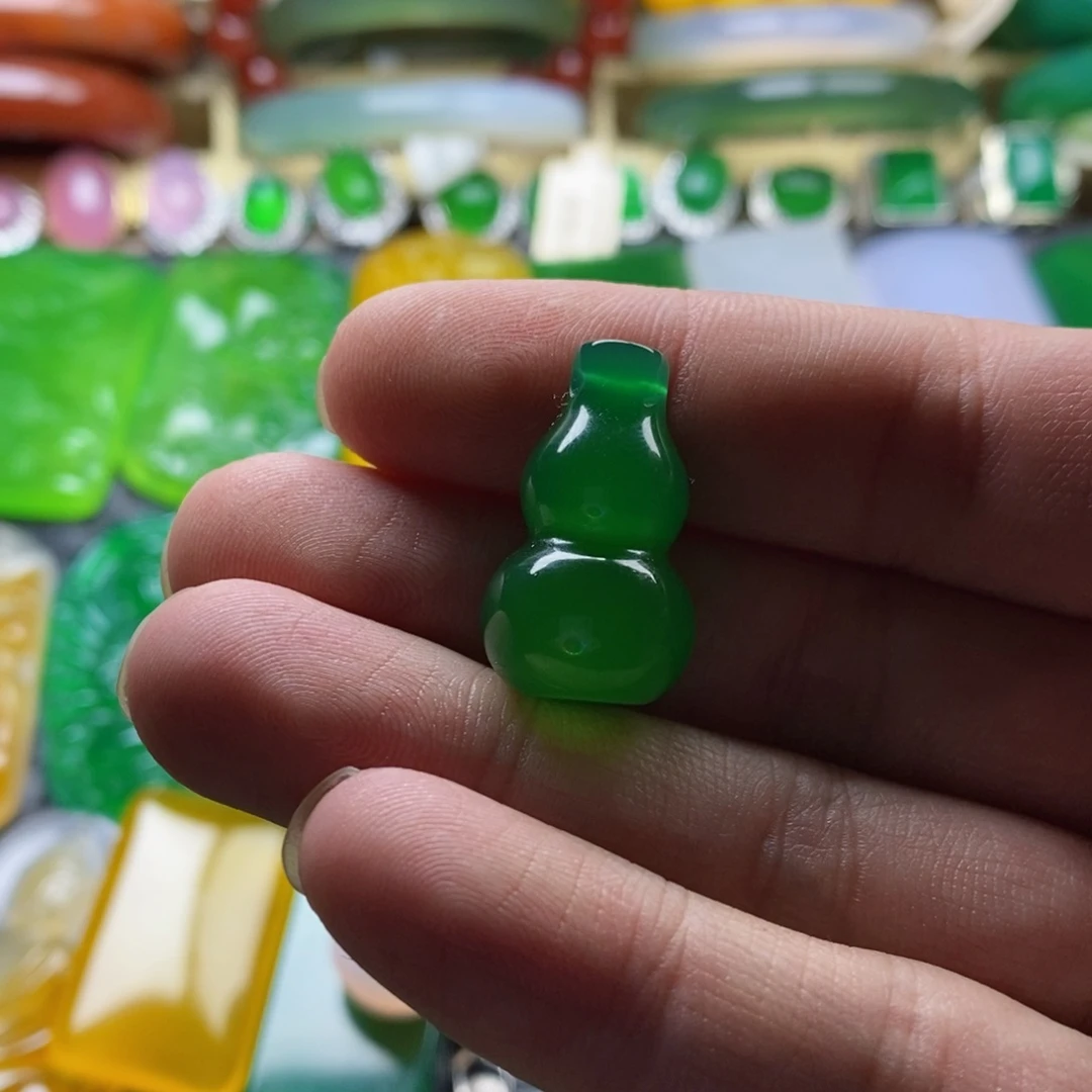 情***浅玛瑙/玉髓未镶嵌颈饰