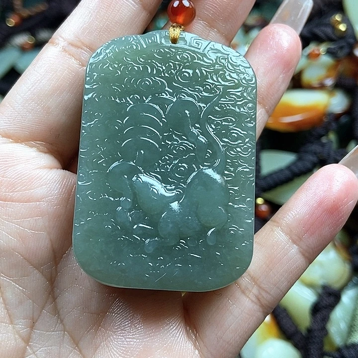 和田玉颈饰未镶嵌双面