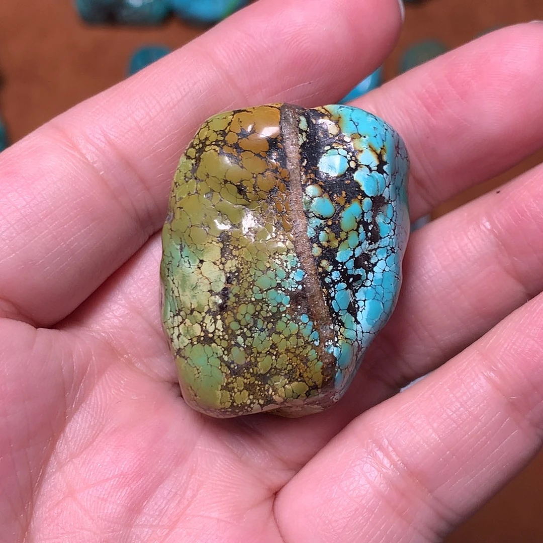 四***歪绿松石未镶嵌珠宝奇石