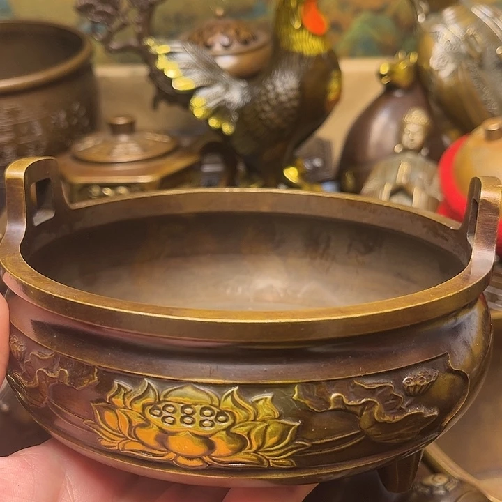 精美铜器批发档口