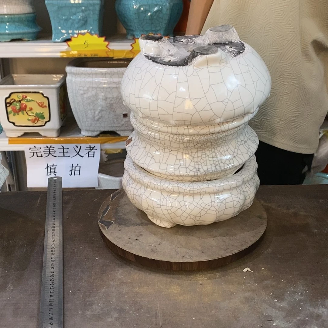 陌***我瑕疵花盆花盆