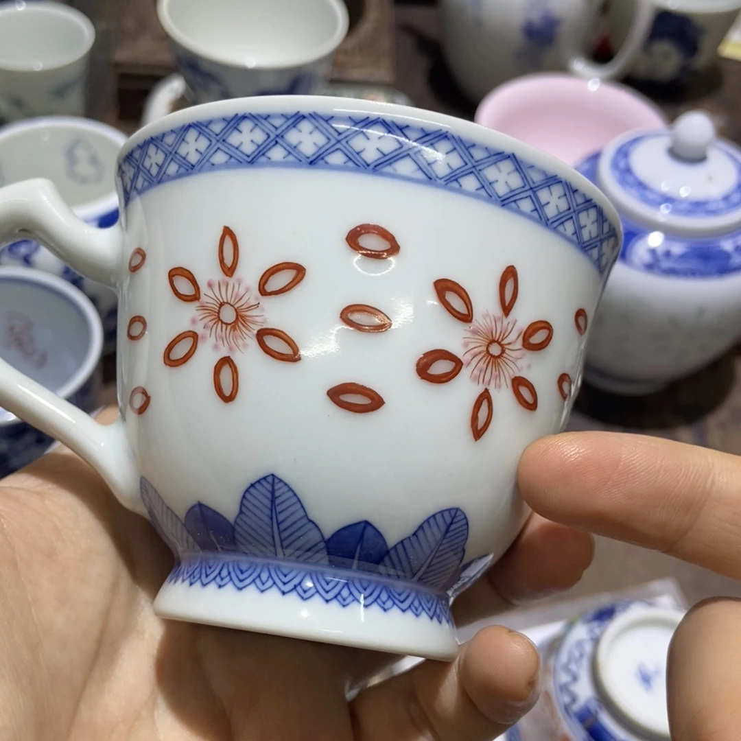 徐***闹陶瓷艺术品的制作