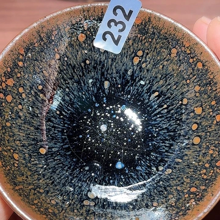 茶盏只有一条微线就