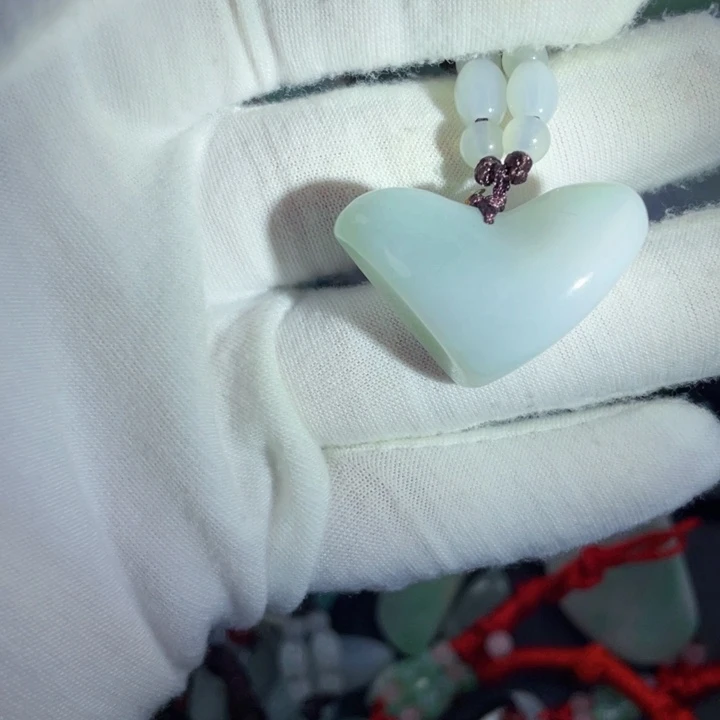 翡翠未镶嵌挂件片料