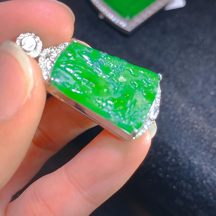 【闪购商品】翡翠颈饰未镶嵌翡翠