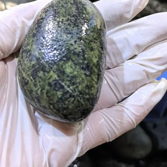 惟***馨木藏玉药王石原石一个