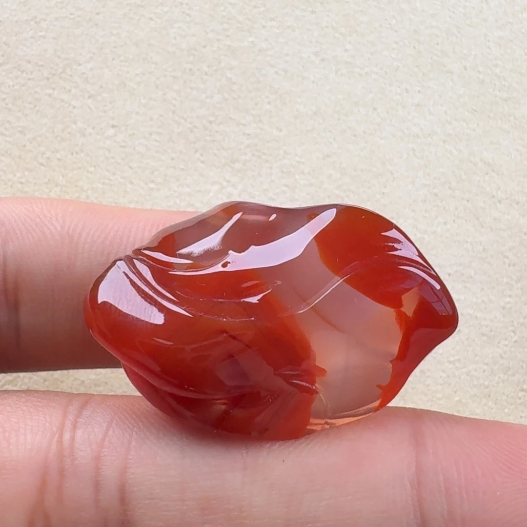 南红玛瑙未镶嵌冰飘随形