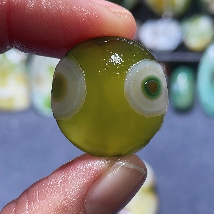 玛瑙/玉髓未镶嵌珠宝奇石