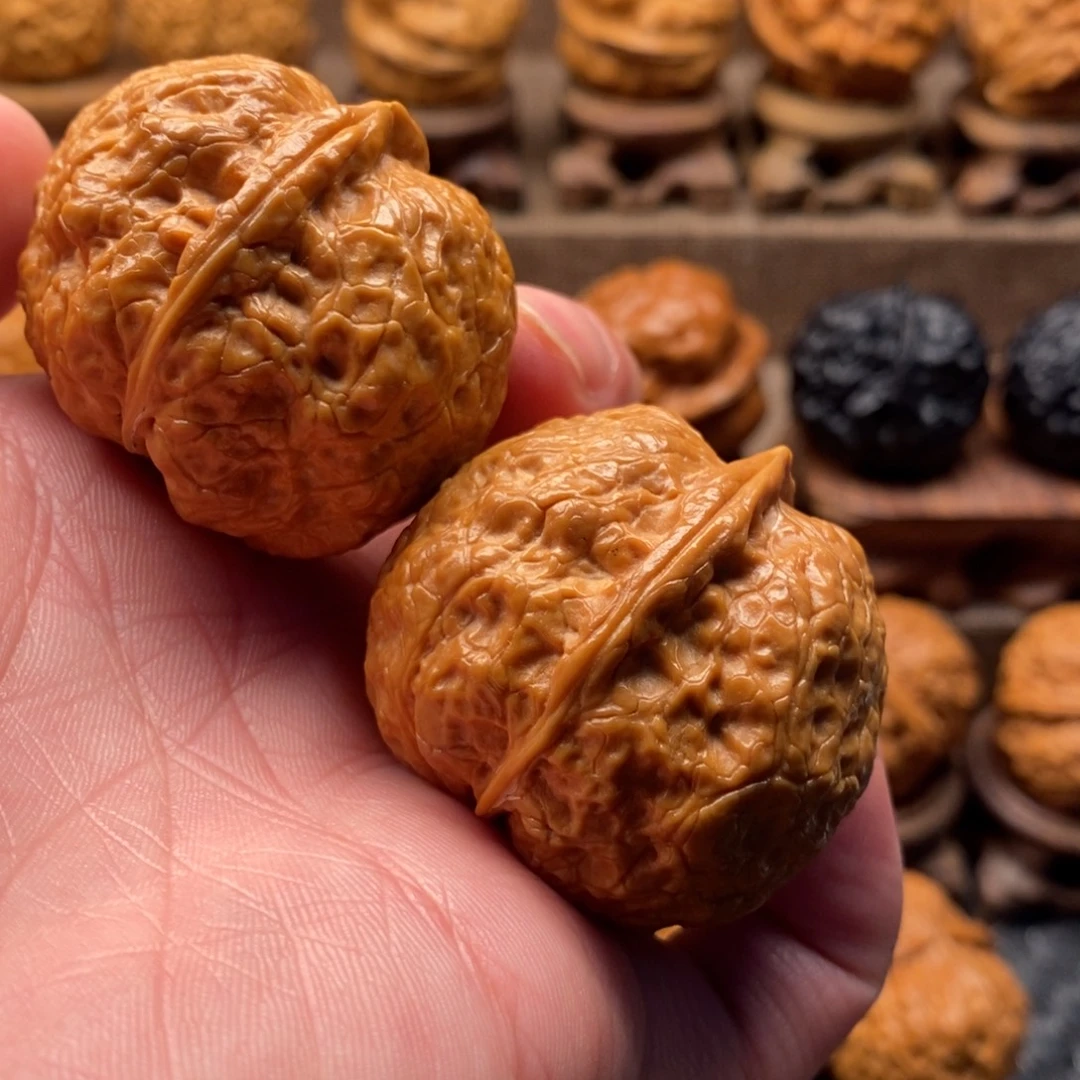 男***哥把件文玩核桃铁核桃