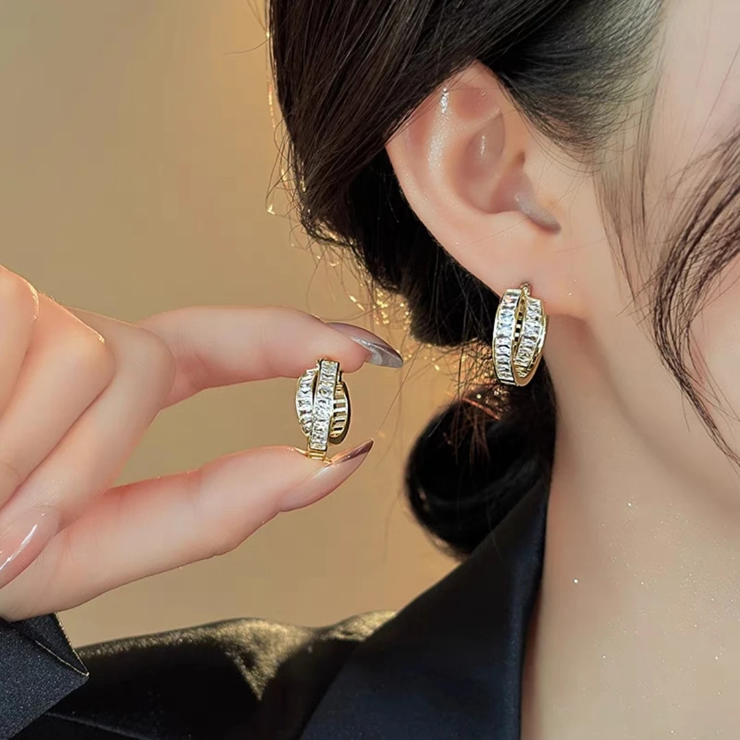 铜合金合成锆石耳饰 设计感轻奢耳扣百搭时尚小众耳环高级感耳圈