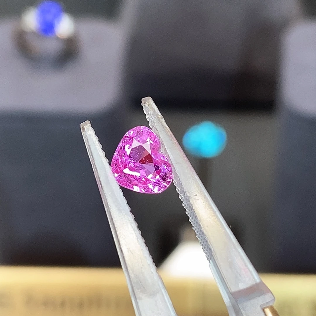 彩色蓝宝石裸石未镶嵌1.32克拉