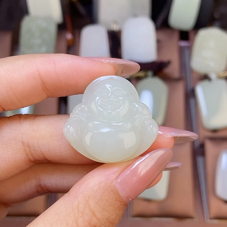 【闪购商品】颈饰未镶嵌和田玉