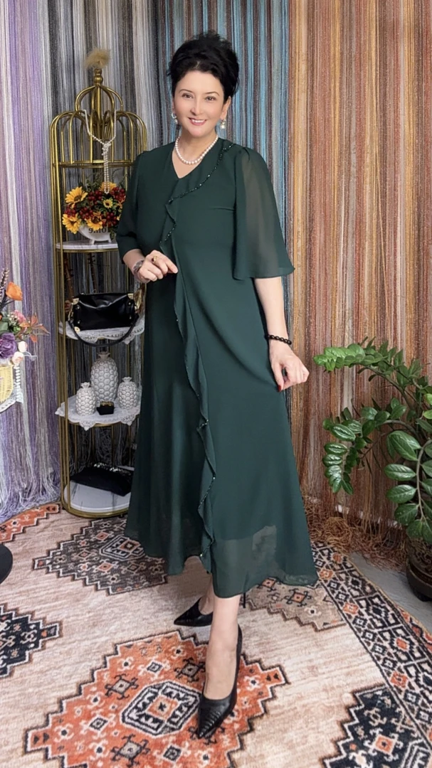 2025款流行时尚潮流大码真丝连衣裙