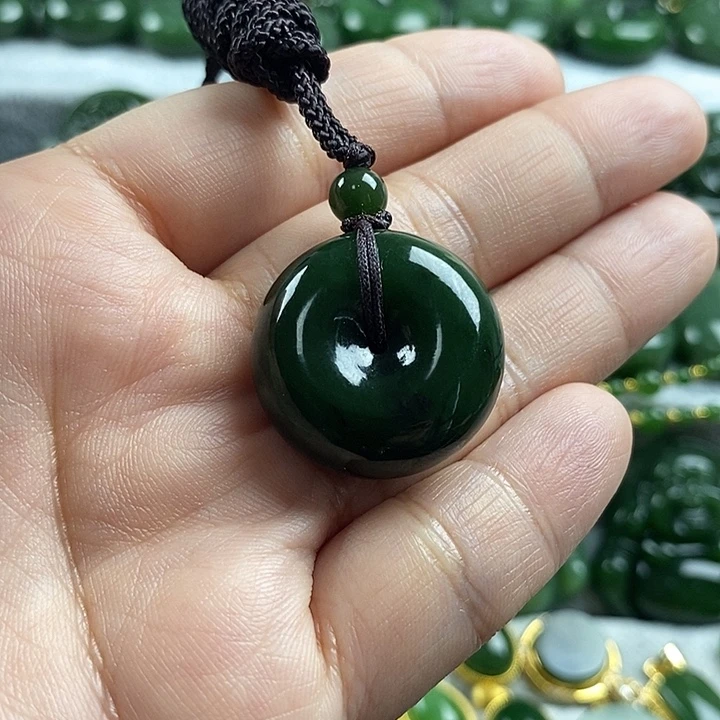 和田玉（碧玉）未镶嵌项链