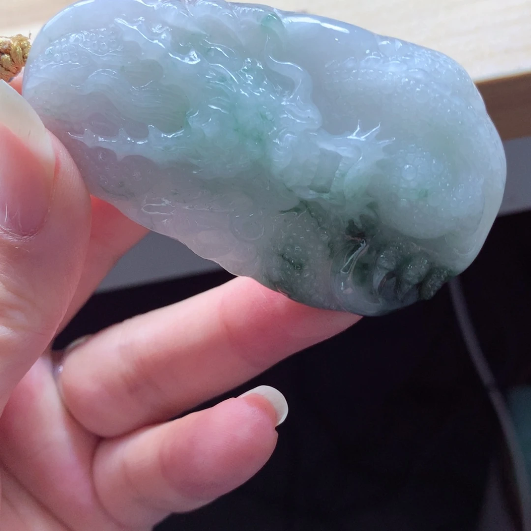 翡翠颈饰未镶嵌吊坠