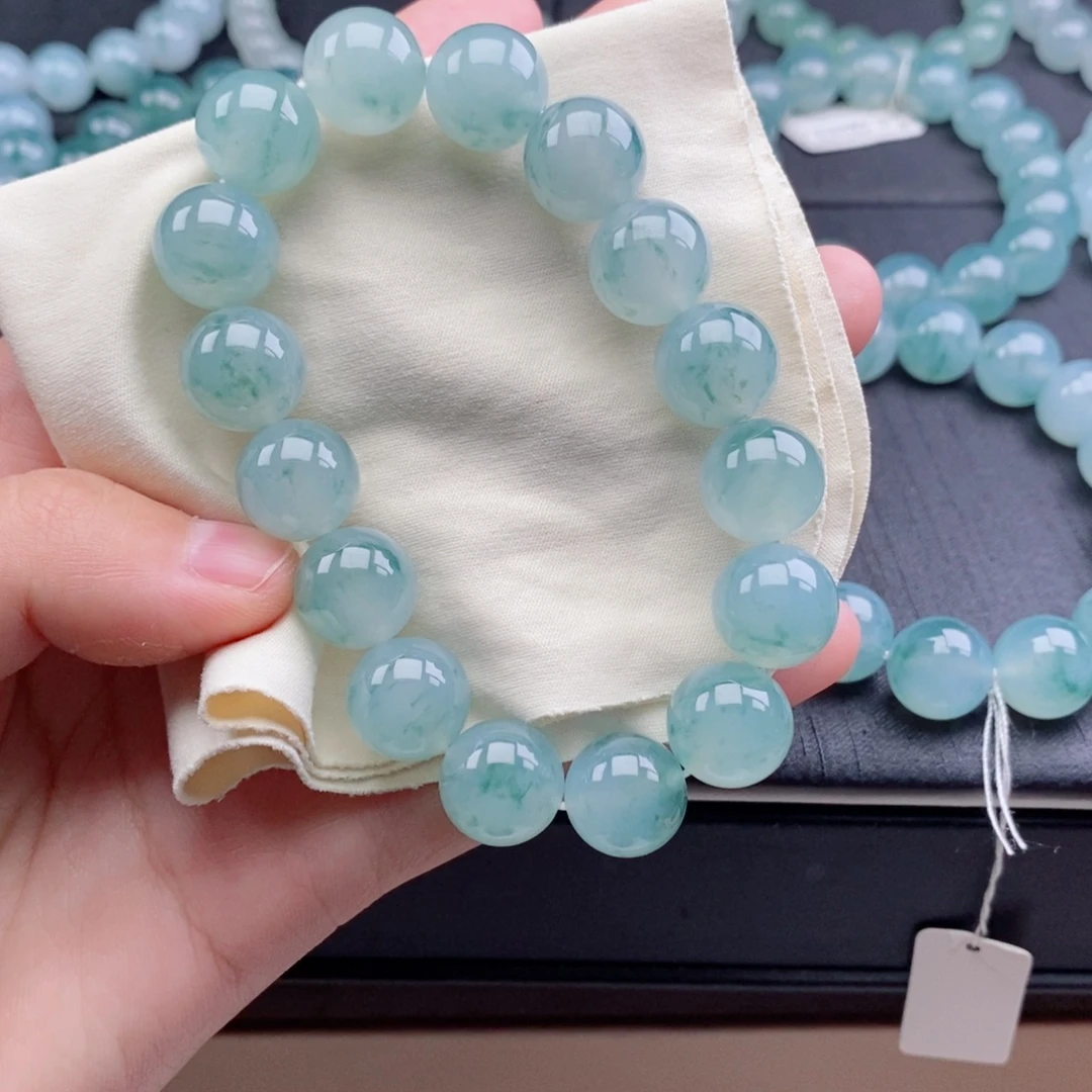 翡翠未镶嵌手链珠宝