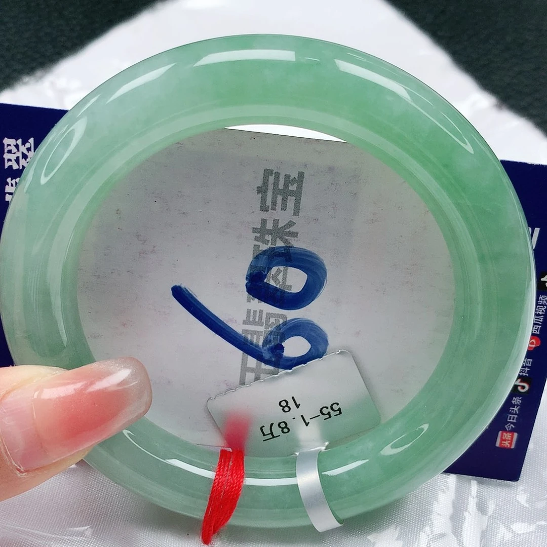 翡翠手镯未镶嵌缅甸天然a货翡翠