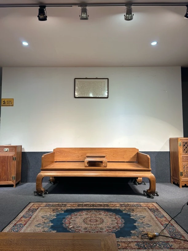 缅花罗汉床大果紫檀鼓腿彭牙全独板王款罗汉床