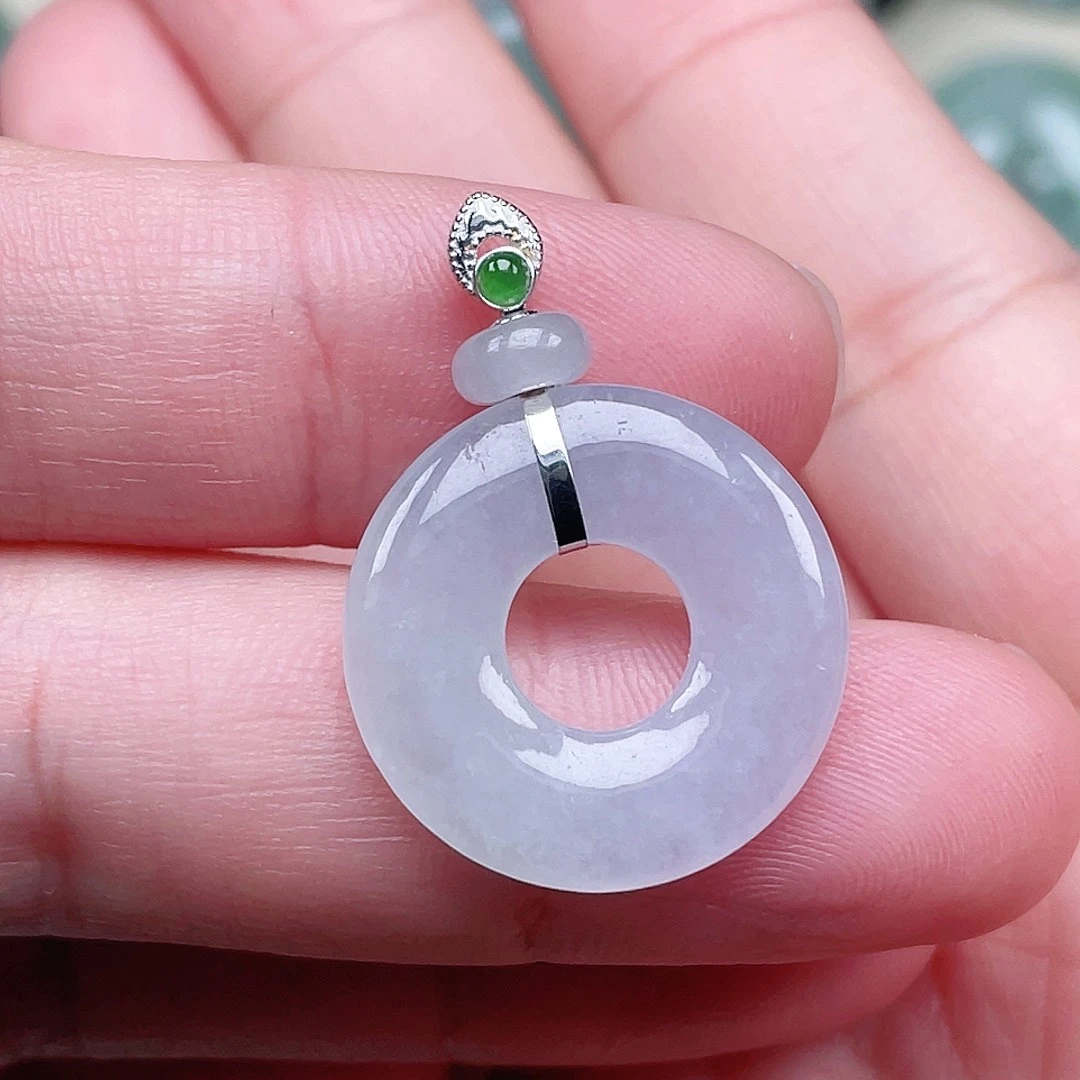 翡翠未镶嵌颈饰甜甜圈