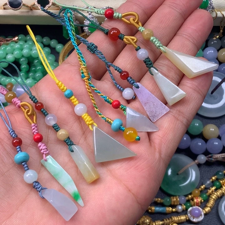 翡翠未镶嵌颈饰翡翠手机挂多样性选其一