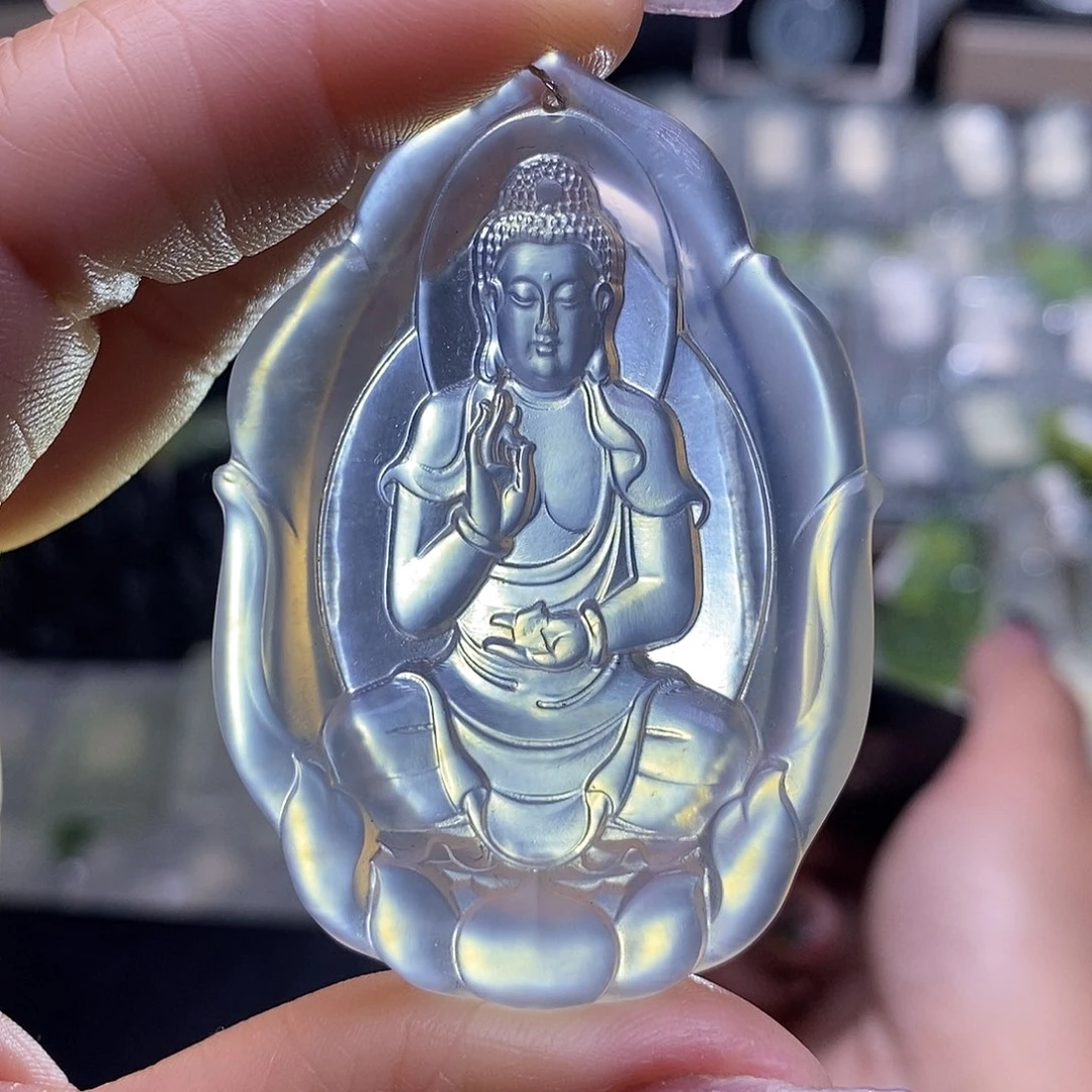 蛇纹石玉颈饰未镶嵌简**?