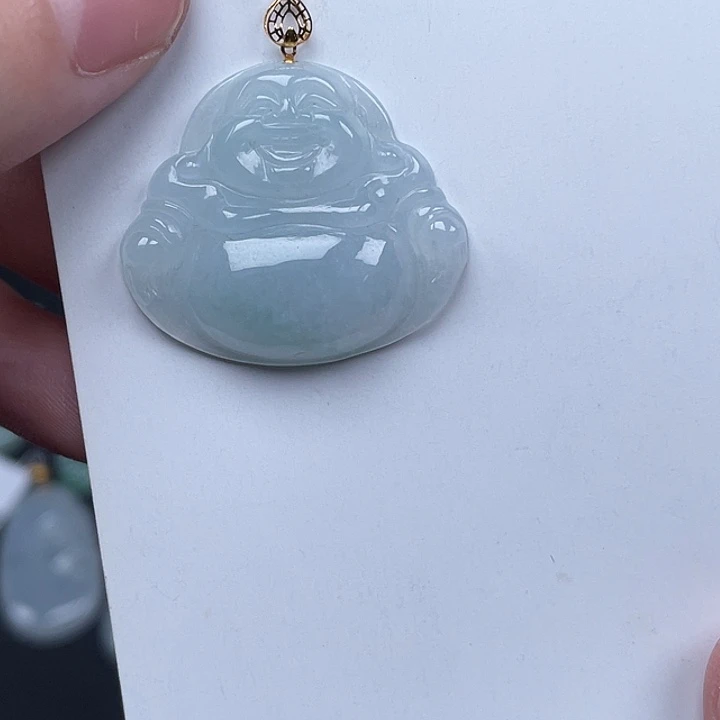 翡翠18K金镶嵌颈饰佛光