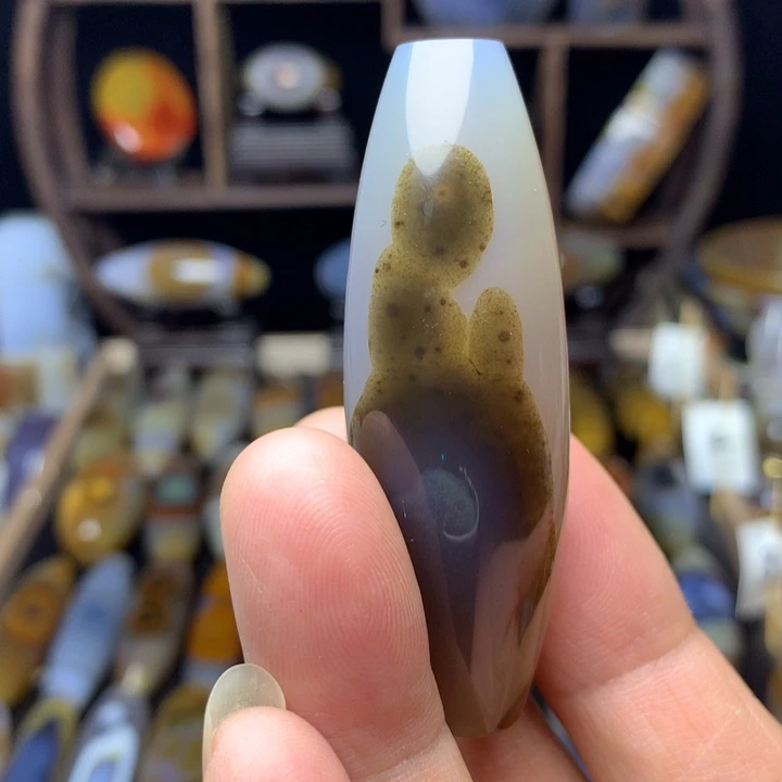 玛瑙/玉髓颈饰未镶嵌