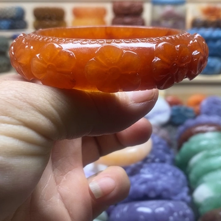 未镶嵌手镯石英质玉