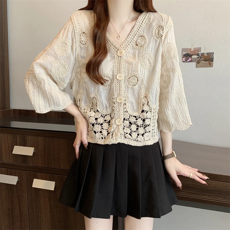 V领钩花镂空百搭开衫防晒上衣女夏季大码2025春夏新款韩版洋气