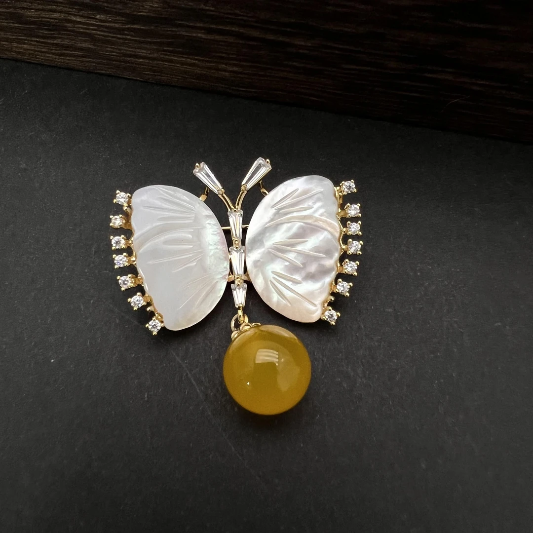 0487白色蝴蝶胸针