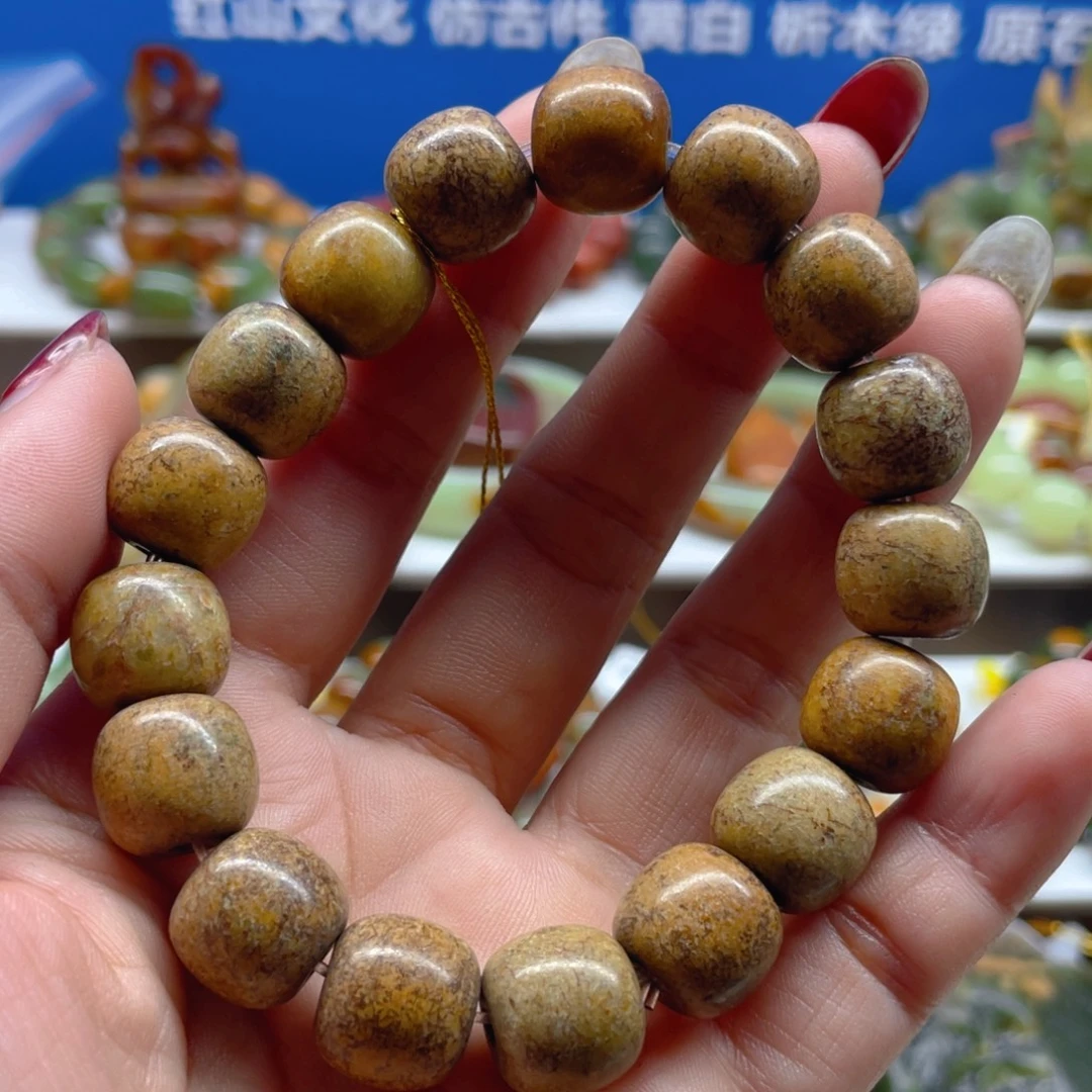 透闪石质玉未镶嵌手串