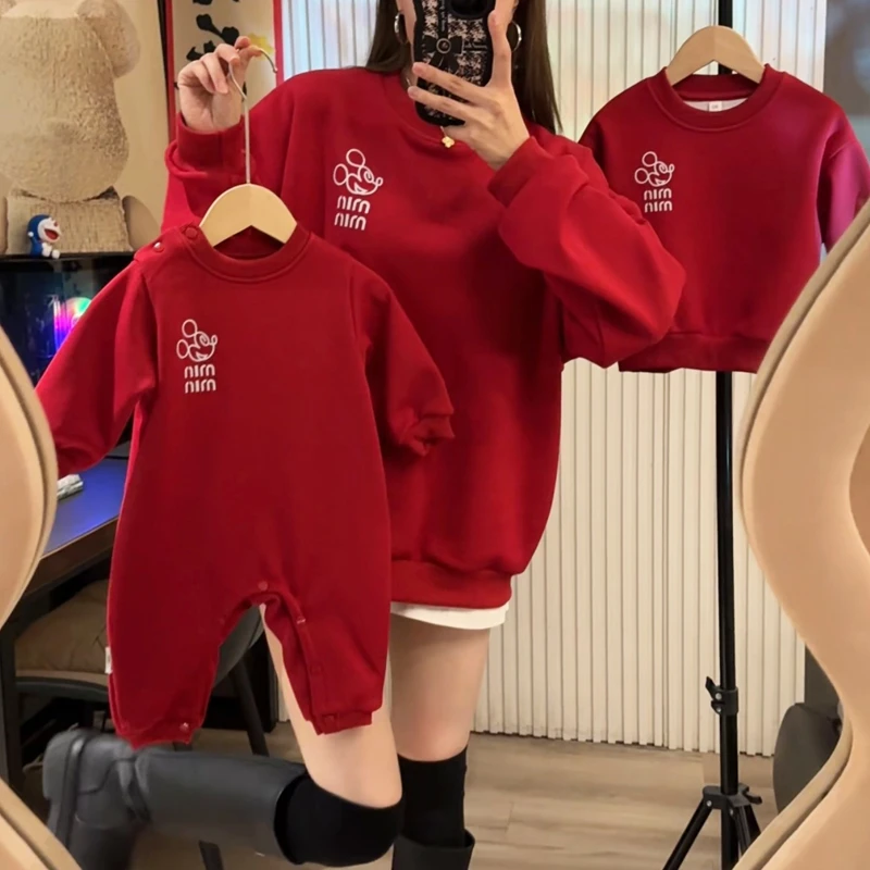[min鼠]新年一家三口亲子装红色网红宽松卫衣婴儿爬服连体衣加绒