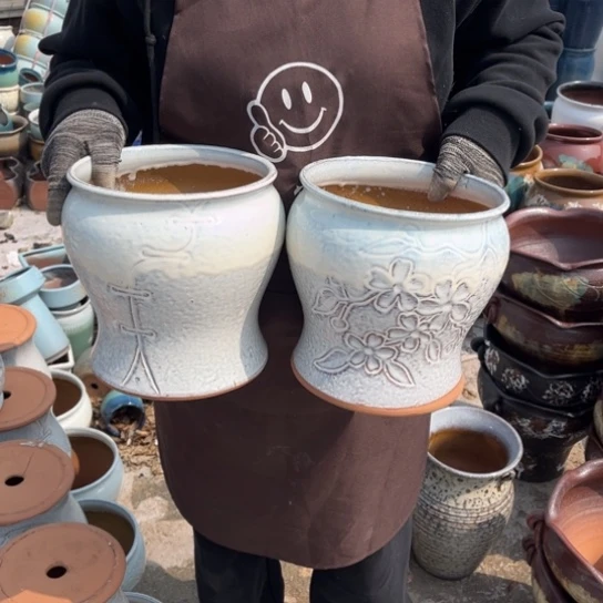 红陶口20高22瑕疵