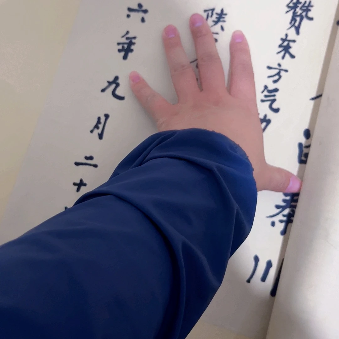 摆件，轴坏，破损，水渍都是正常