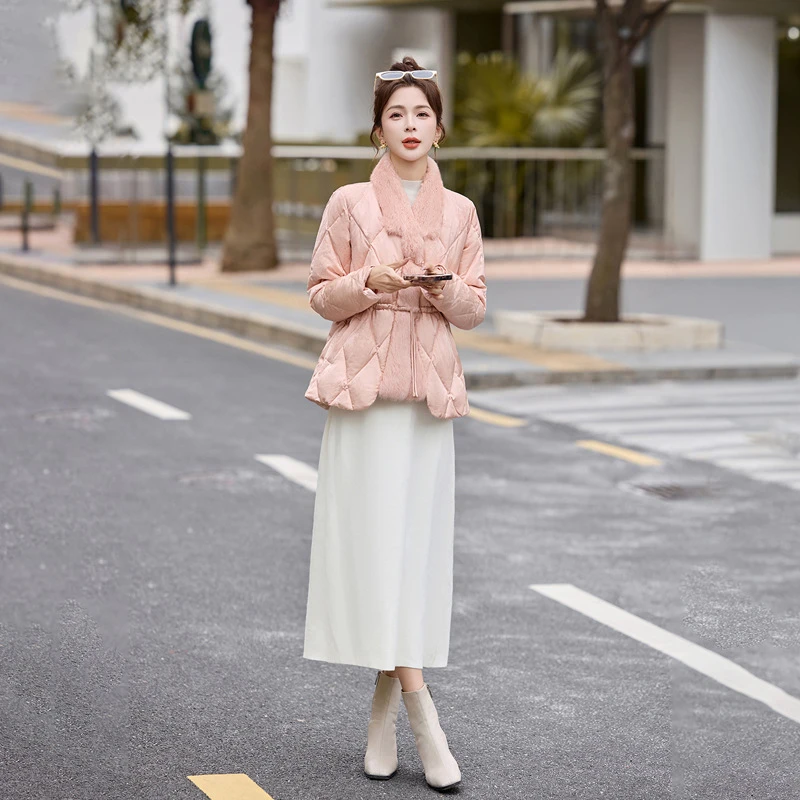 新中式国风羽绒服女新款2025冬季V领提花修身白鸭绒90绒羽绒外套