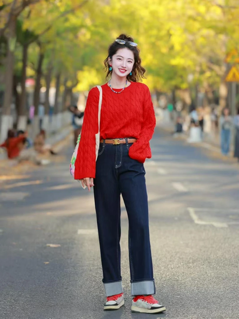 【新年buff】红色麻花开叉毛衣搭配复古牛仔裤新年衣服一整套女秋冬