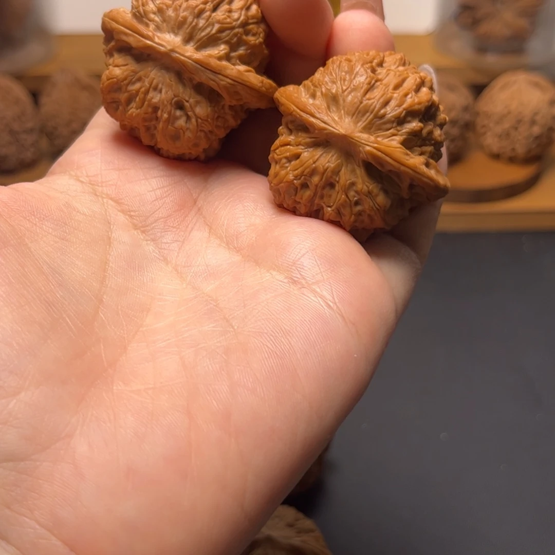 文玩核桃把件血麒麟39全