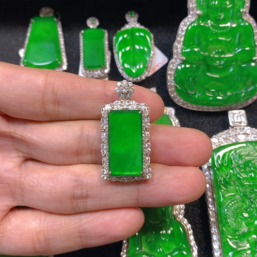 颈饰银S925镶嵌翡翠无事牌吊坠