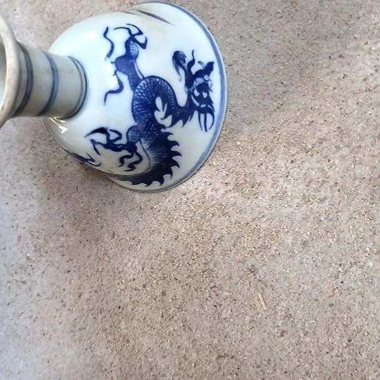 瓷片。，，，，，，，，，，，，。。。。。，，，