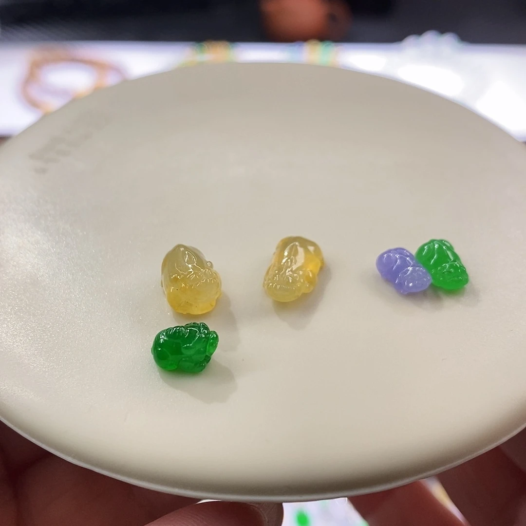 颈饰未镶嵌翡翠多样性发其一