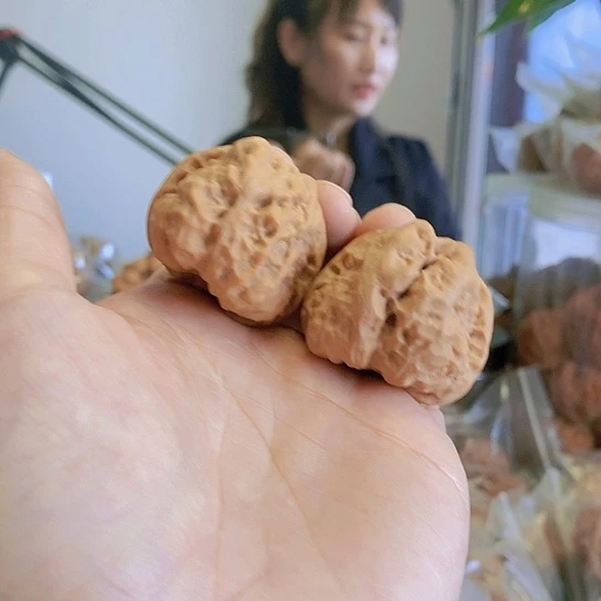 【闪购商品】把件文玩核桃37蛤蟆头红皮