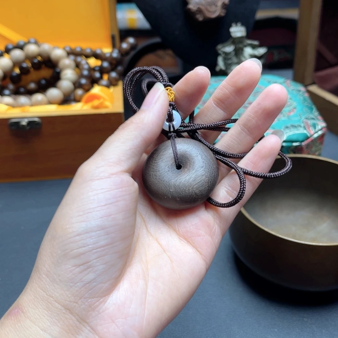 滴血莲花菩提吊坠