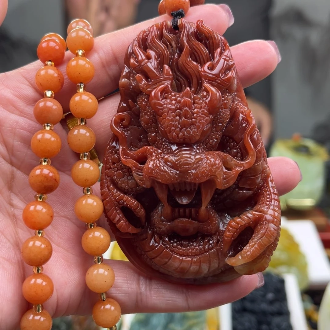 蛇纹石玉未镶嵌颈饰挂件