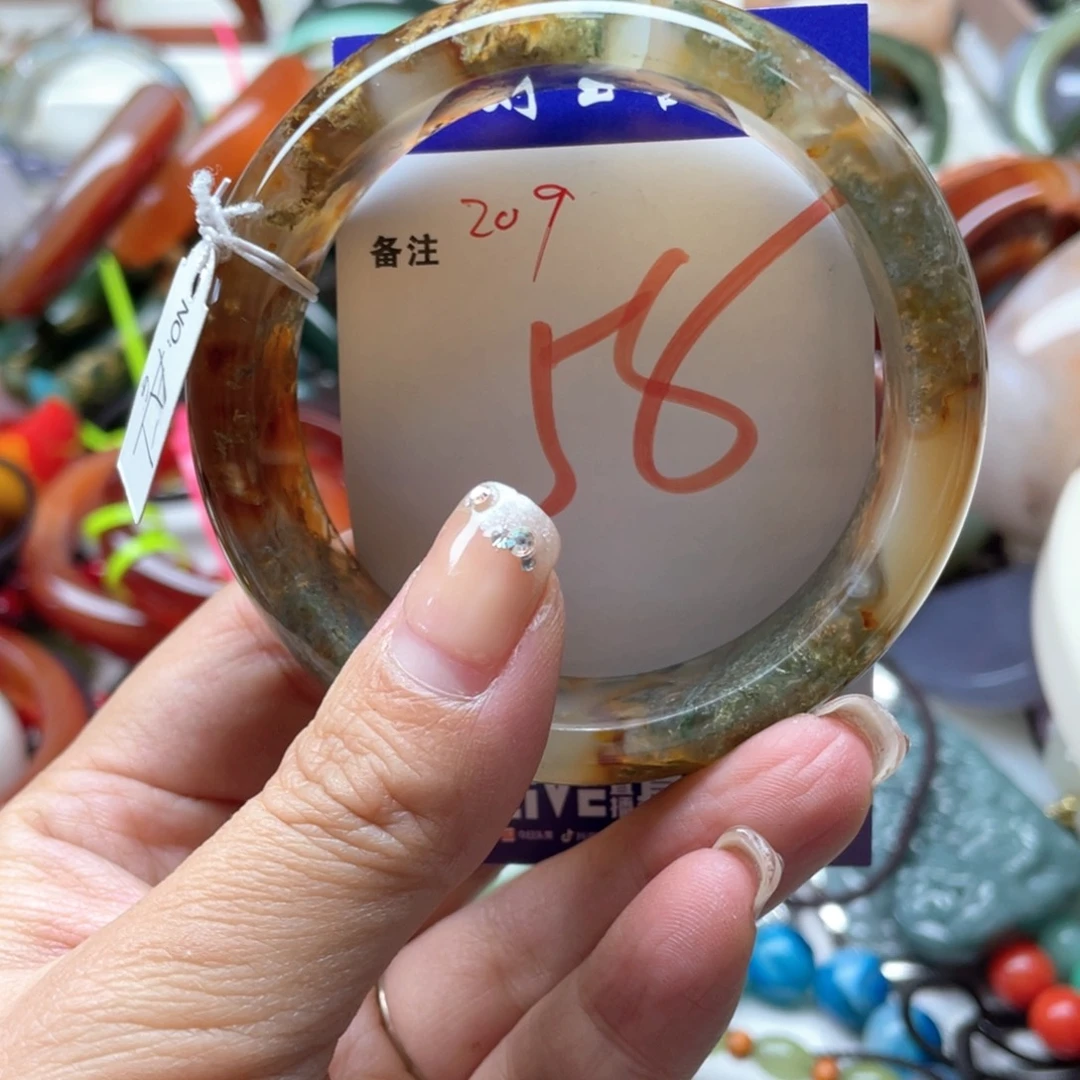 玛瑙/玉髓未镶嵌手镯