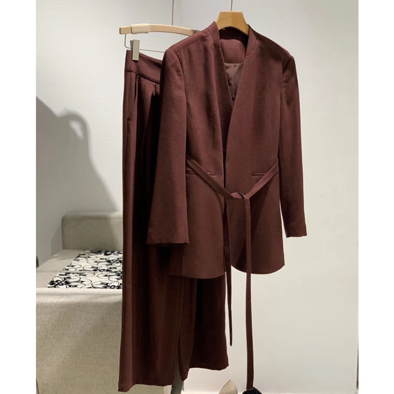 高端安可拉红西装套装女秋冬轻奢气质时尚无领系带外套长裤两件套