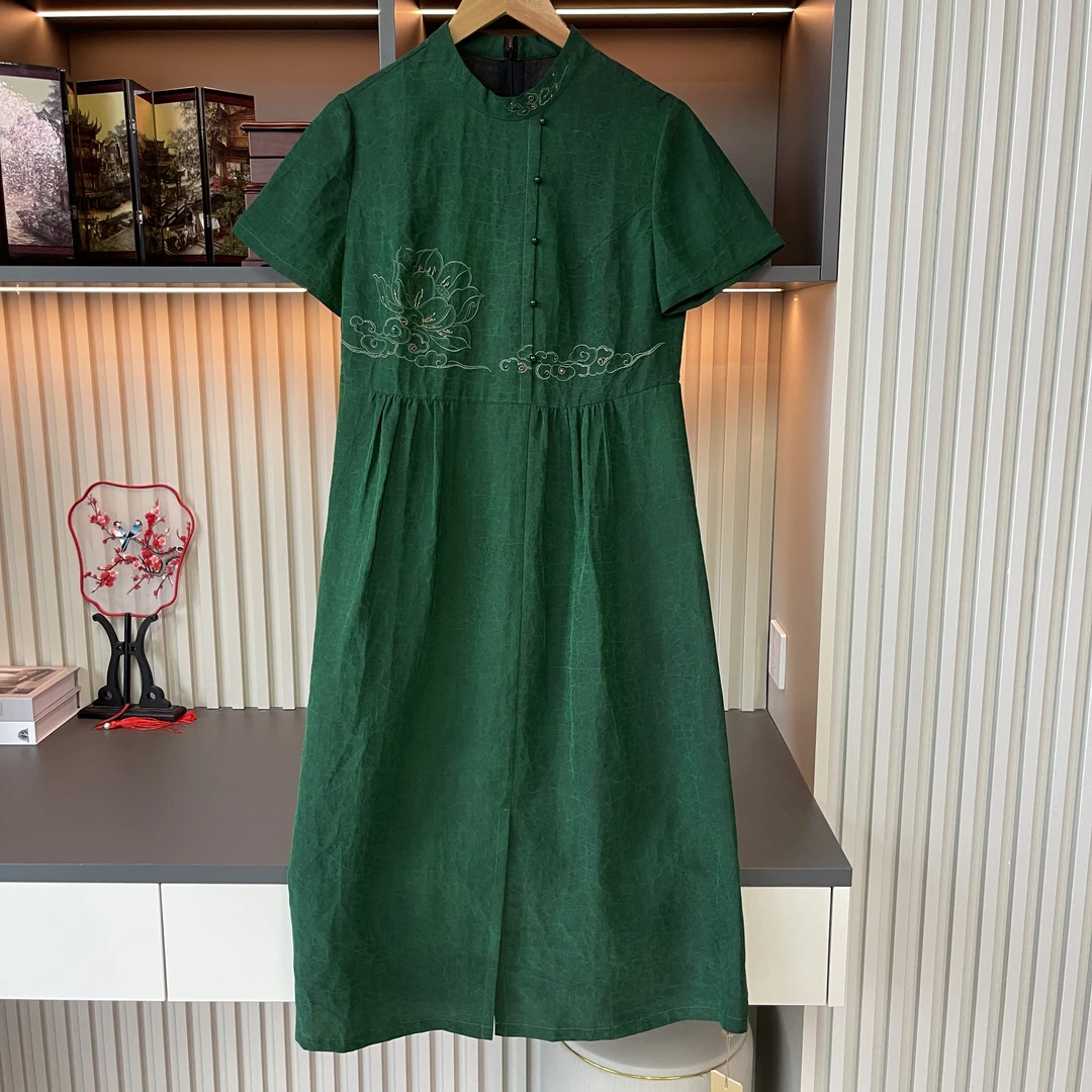 【诗悦】龟裂纹刺绣中长款桑蚕丝香云纱连衣裙女
