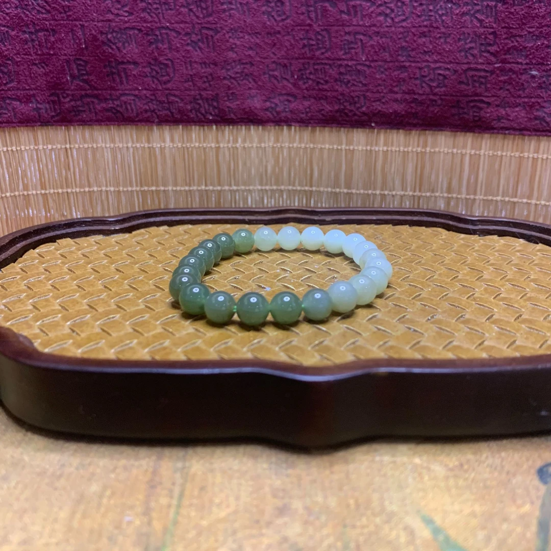 X和田玉渐变圆珠手串（卡8）0443