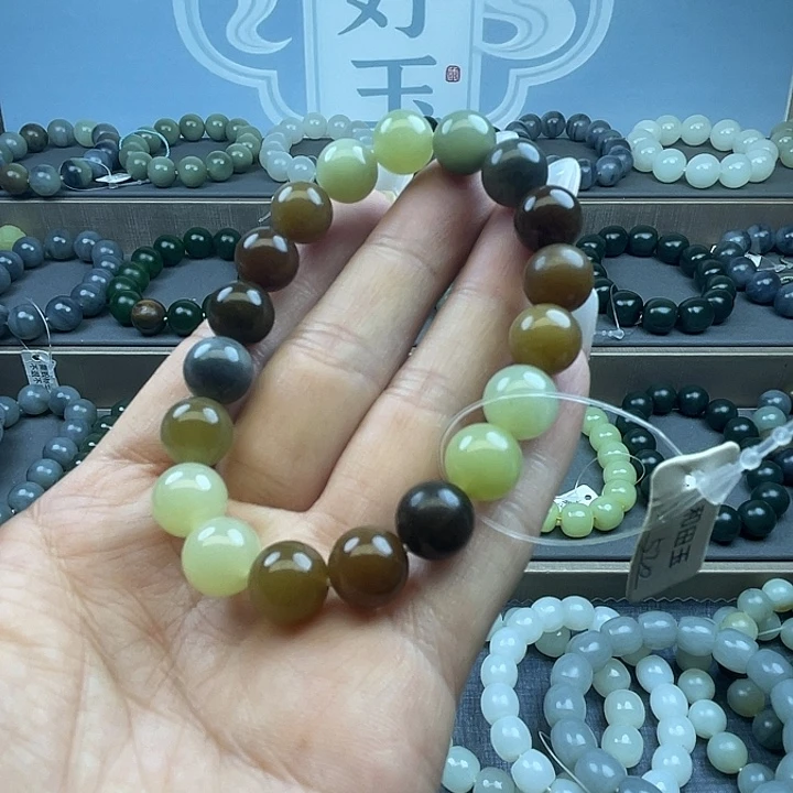 和田玉未镶嵌手链