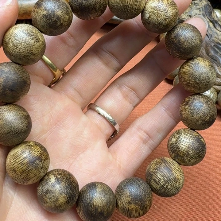 大叶紫檀（黑酸枝木类）